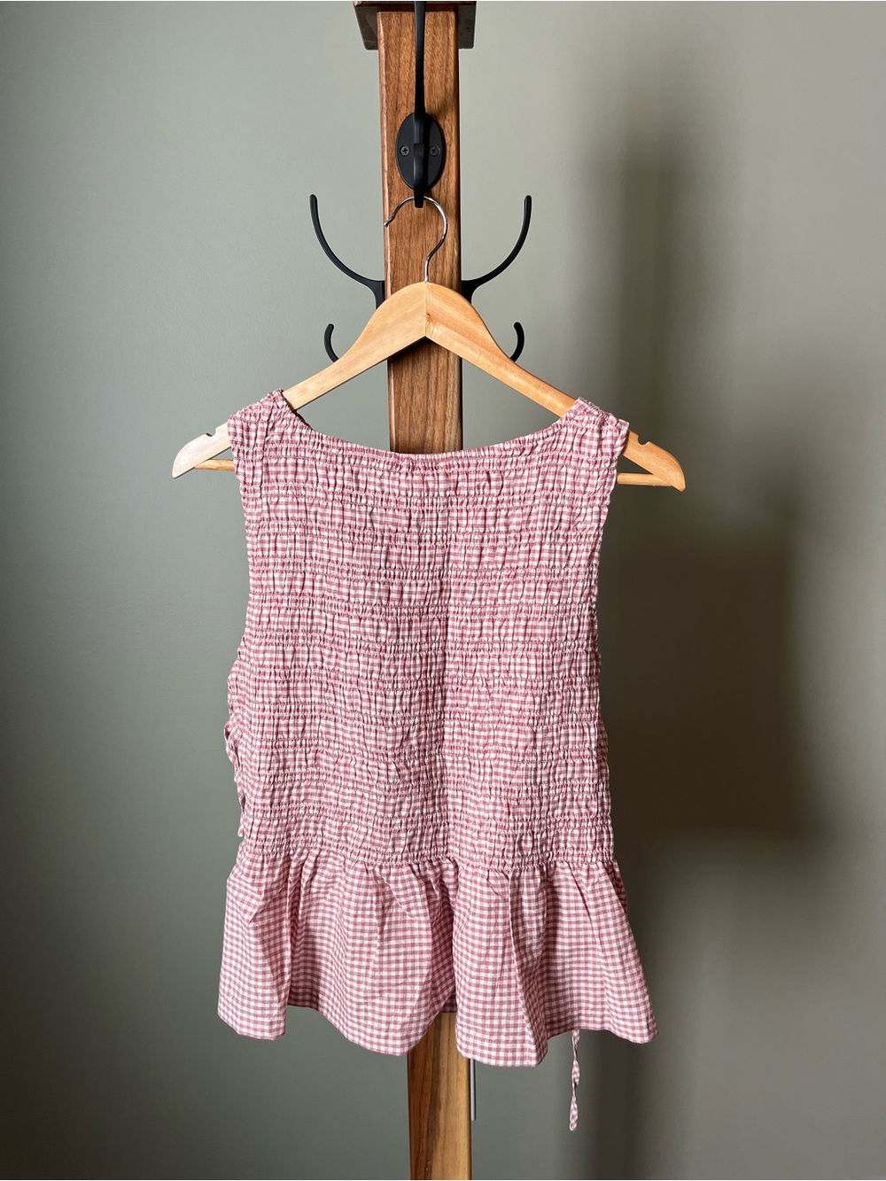 Bohme Jeremy Smocked Blouse in Berry - Picture 5 of 5
